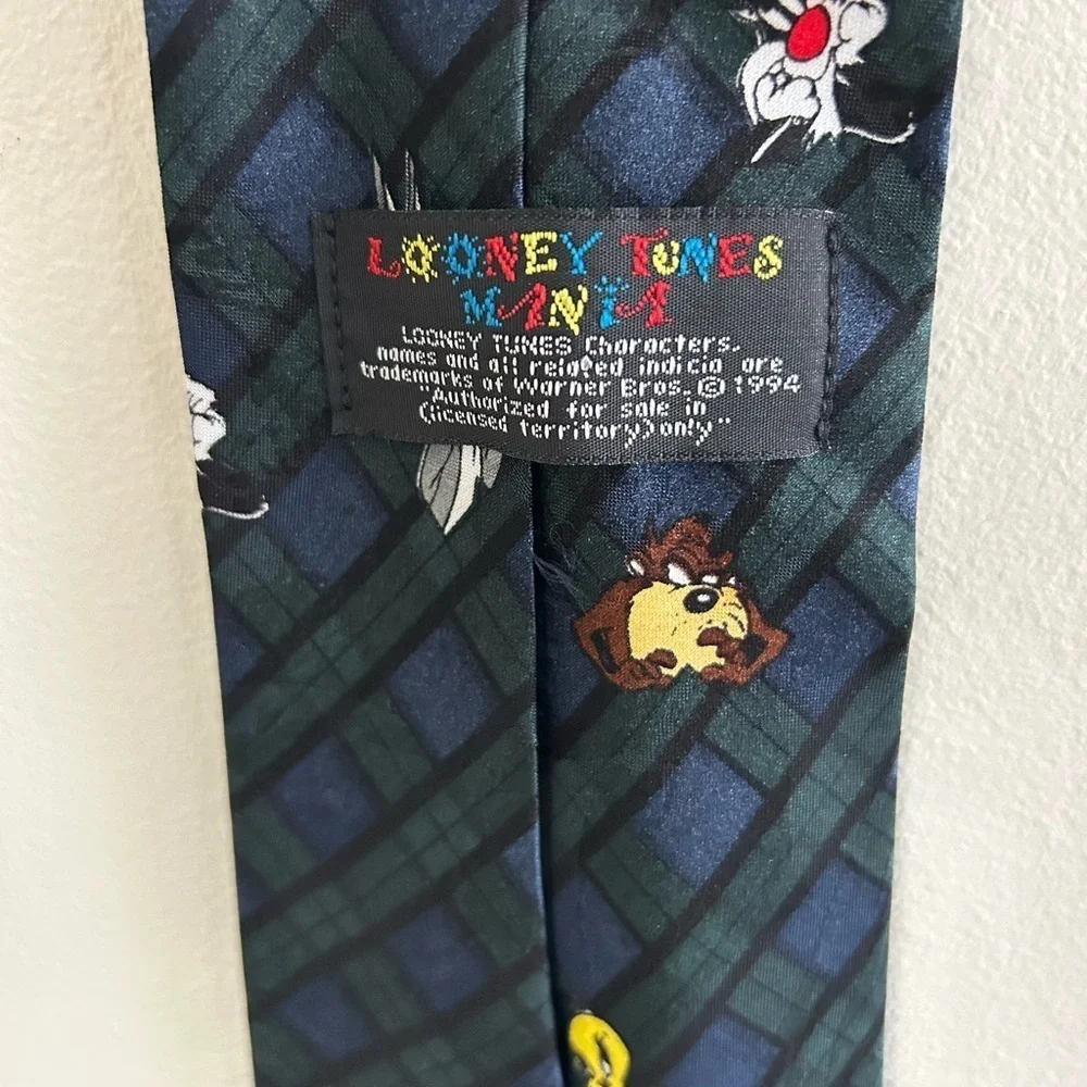 Vintage Looney Tunes Tie Bundle – Taz, Marvin the Martian, Bugs, Tweety, Daffy